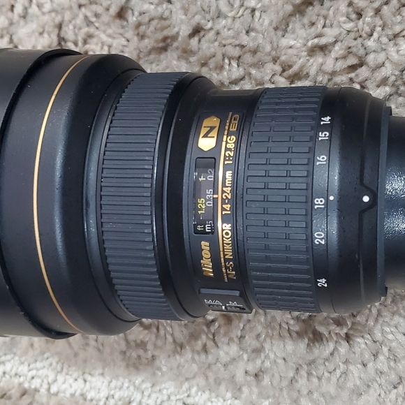 NIKON D810 - Picture 2 of 10